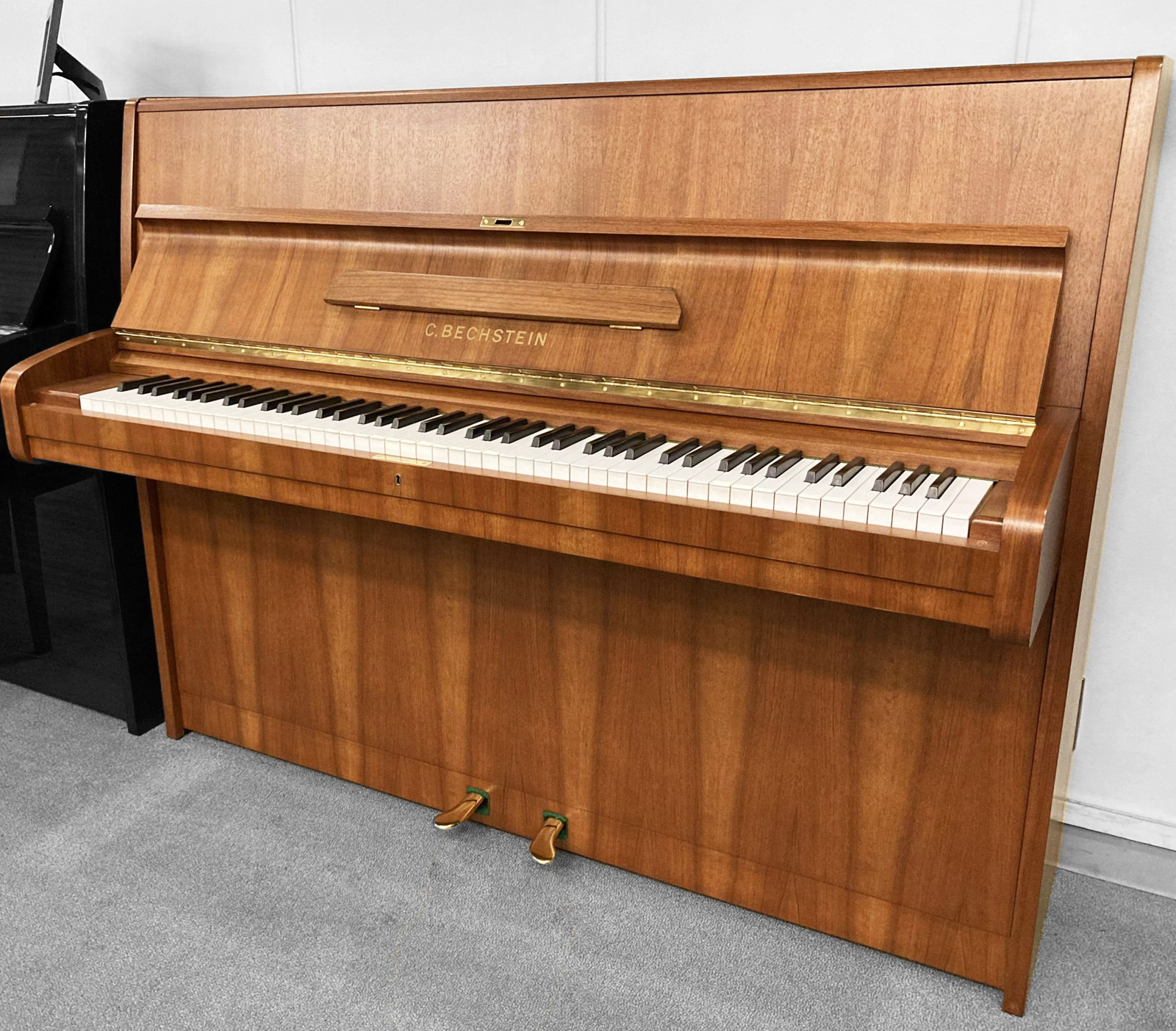 中古ベヒシュタイン,アップライト,ベヒシュタインアップライトピアノ,12n,木目,コンソールピアノ,小型ピアノ,ベヒシュタイン,ベヒシュタインピアノ,価格,展示,販売,中古,試弾,試奏