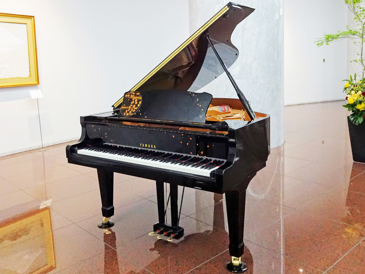 YAMAHA Grand Piano Kyoto edition-spring model