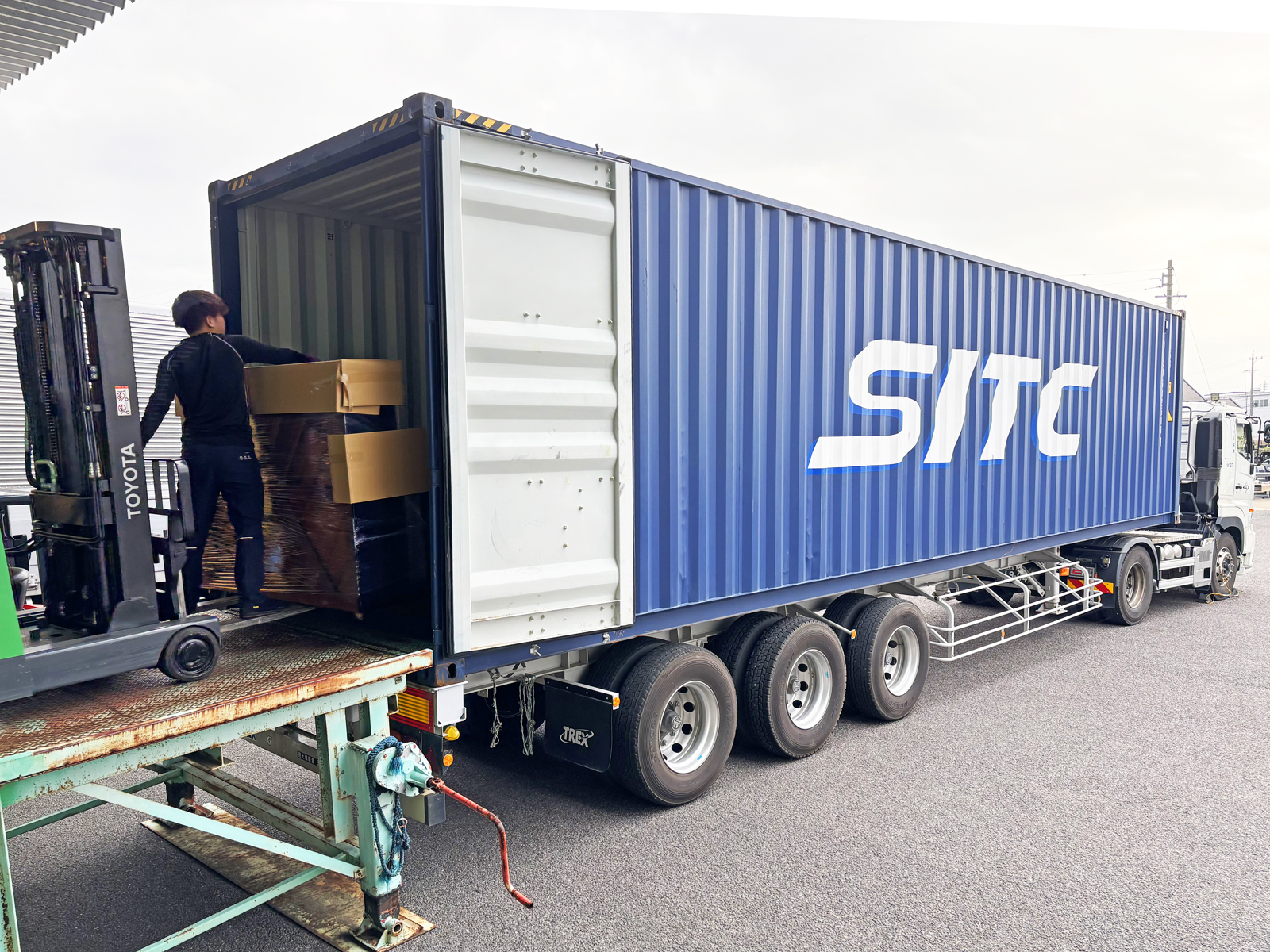 Exporting Used YAMAHA KAWAI Pianos from Japan | Shinwa Music