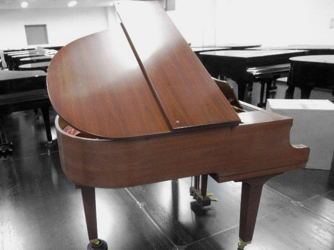 中古ヤマハグランドピアノA1L木目ウォルナット|木目グランドピアノ|小型グランドピアノ|ヤマハA1L|真和楽器