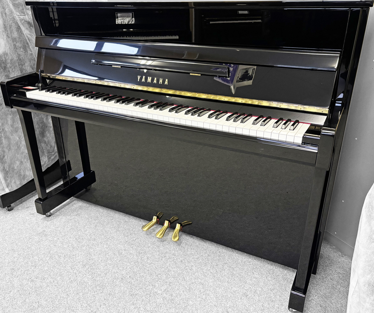 中古ヤマハ（YAMAHA）アップライトピアノb113現行モデル（ヤマハインドネシア工場製）,愛知県犬山市ヤマハ真和楽器