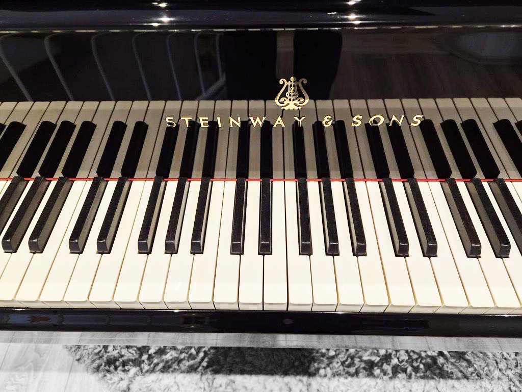 中古 スタインウェイグランドピアノB-211 ハンブルク製 中古 価格 在庫