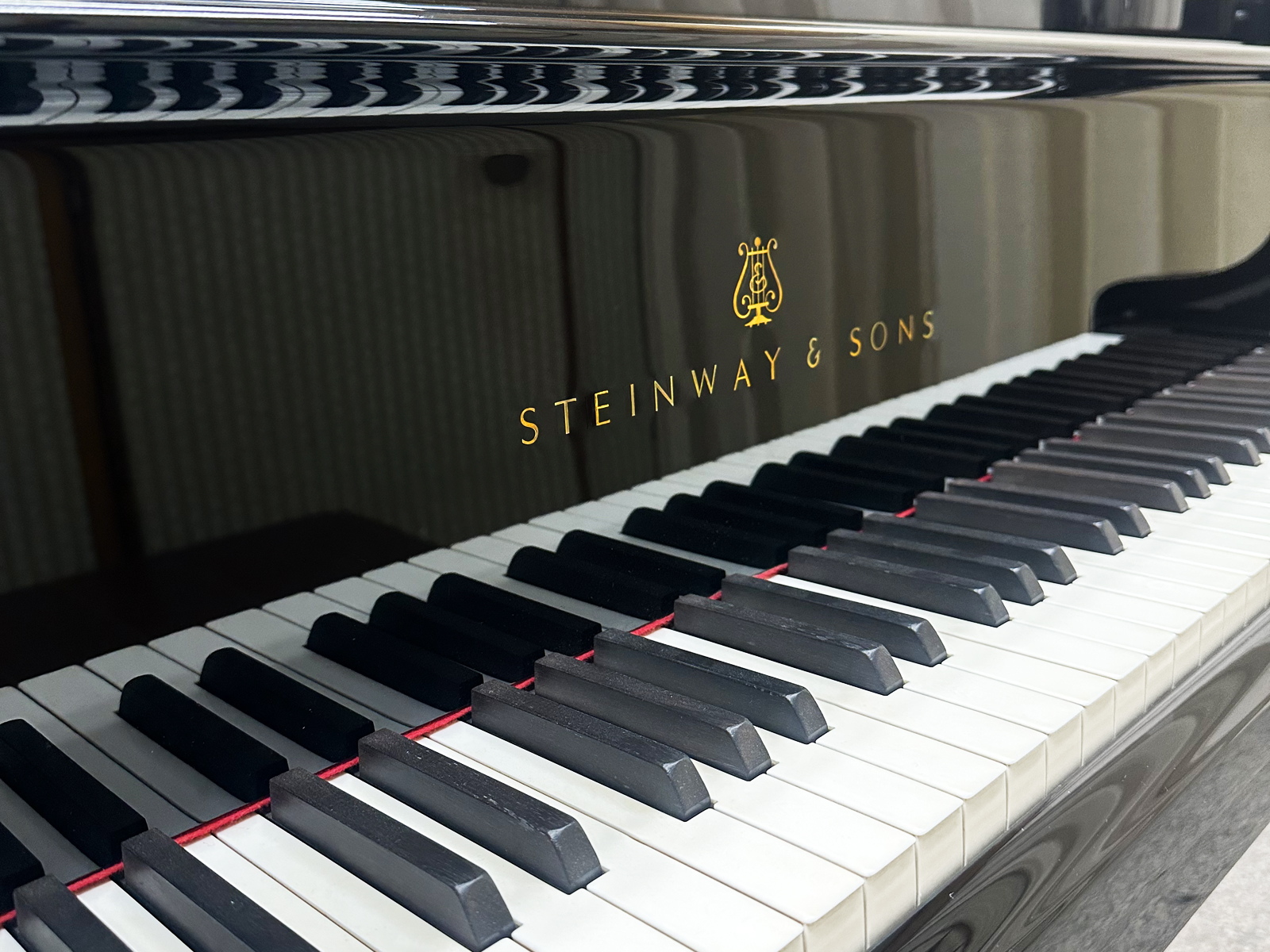 中古 スタインウェイB211 ハンブルク製 象牙鍵盤 1987年製 B型 大阪 オーバーホール済み 販売