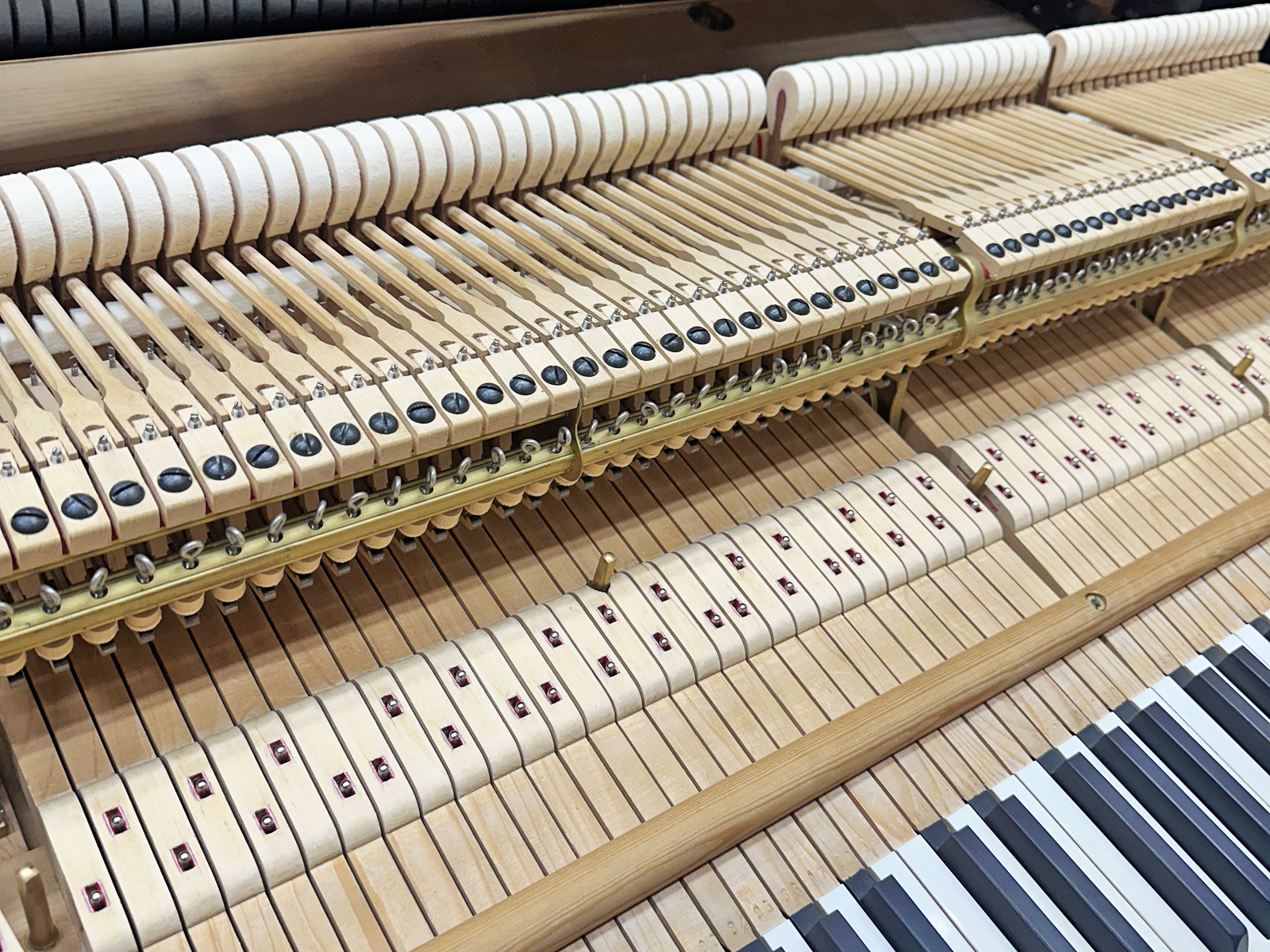 中古 スタインウェイB211 ハンブルク製 象牙鍵盤 1987年製 B型 大阪 オーバーホール済み 再生済み