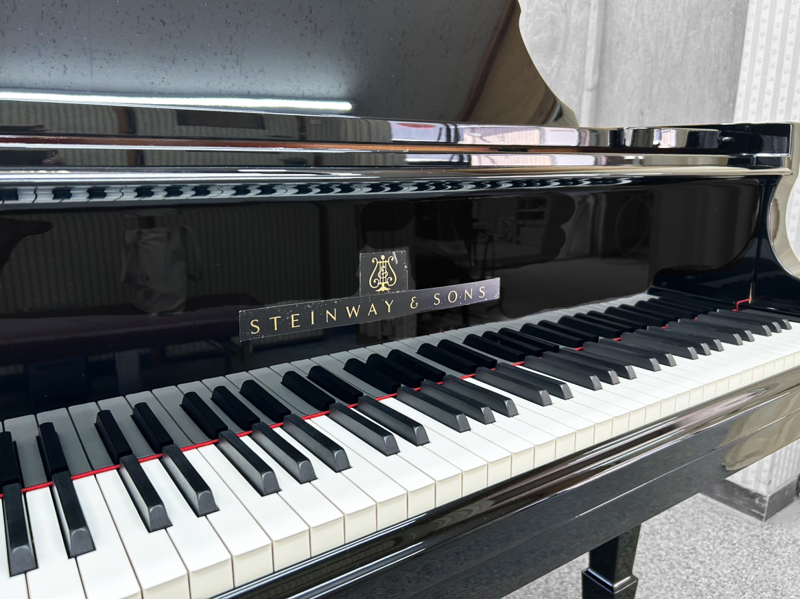 中古 スタインウェイB-211 ハンブルク製 価格 象牙鍵盤 再生作業済み 展示 在庫 価格 真和楽器新大阪ピアノ工房