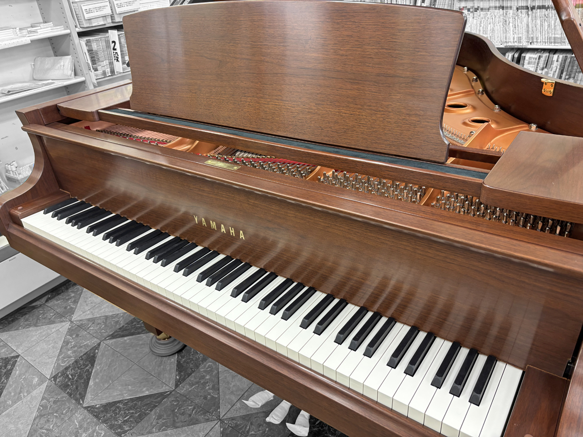 中古ヤマハ（YAMAHA）グランドピアノC2X木目ウォルナット半艶仕上げ,名古屋市