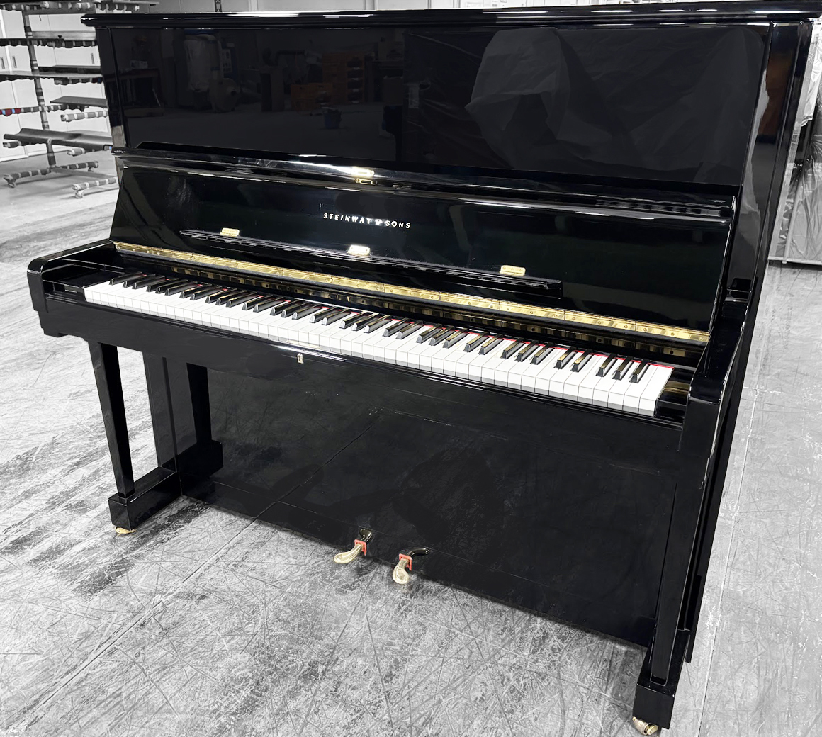 中古,スタインウェイアップライト,k,k-132,k型,モデルk,k132,ハンブルクスタインウェイ,ハンブルク,価格,展示,試弾