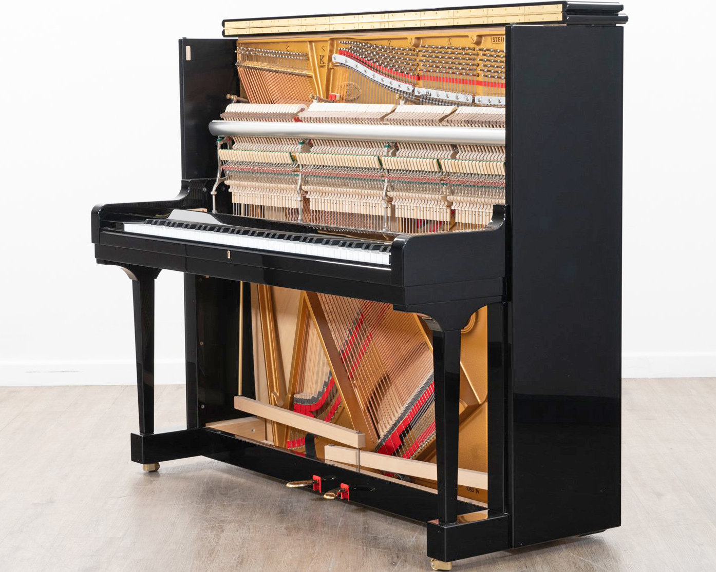 中古スタインウェイアップライトピアノモデルK（ドイツ・ハンブルク工場製）