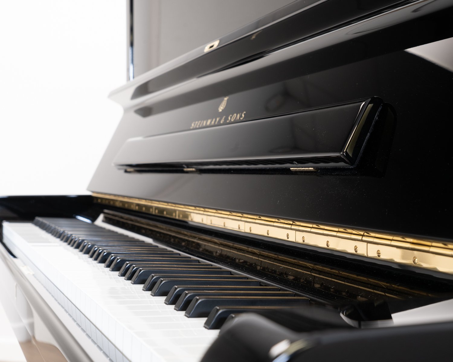 中古スタインウェイアップライトピアノモデルK（ドイツ・ハンブルク工場製）