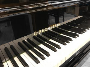 C.BECHSTEINグランドピアノ