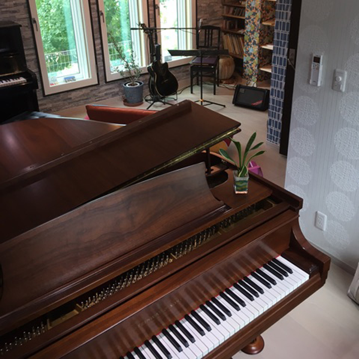 お客様の声～中古リニューアル済みニューヨークスタインウェイS-155木目