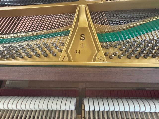 スタインウェイS-155木目ウォルナット艶消し,チッペンデール,猫脚,中古価格