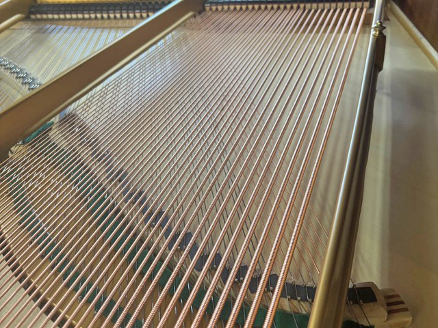 スタインウェイS-155木目ウォルナット艶消し,チッペンデール,猫脚,中古価格