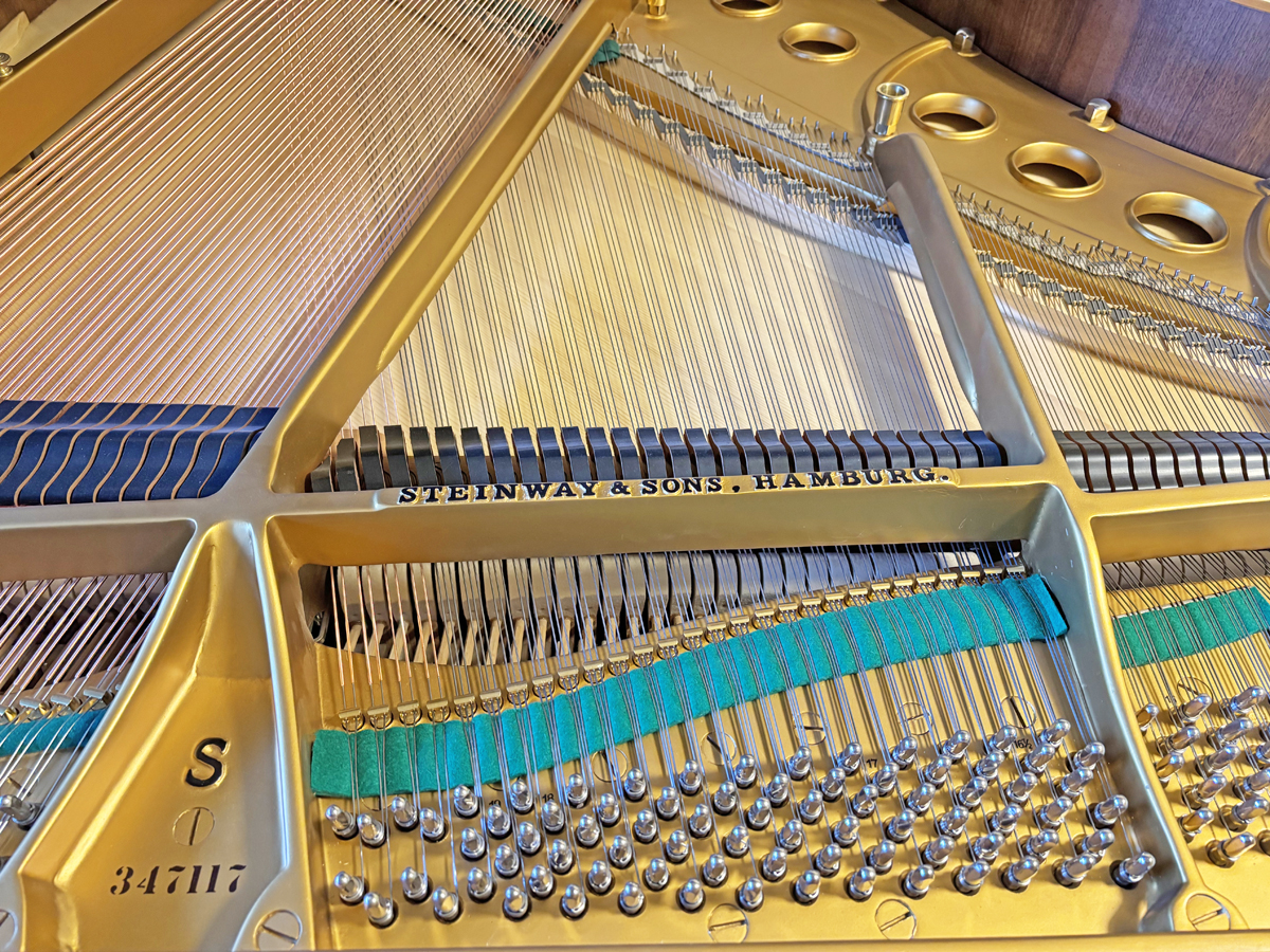 スタインウェイS-155,中古,木目ウォルナット,チッペンデール,猫脚,価格