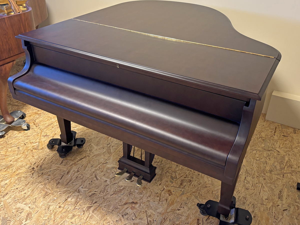 スタインウェイS-155,中古,木目ウォルナット,チッペンデール,猫脚,価格