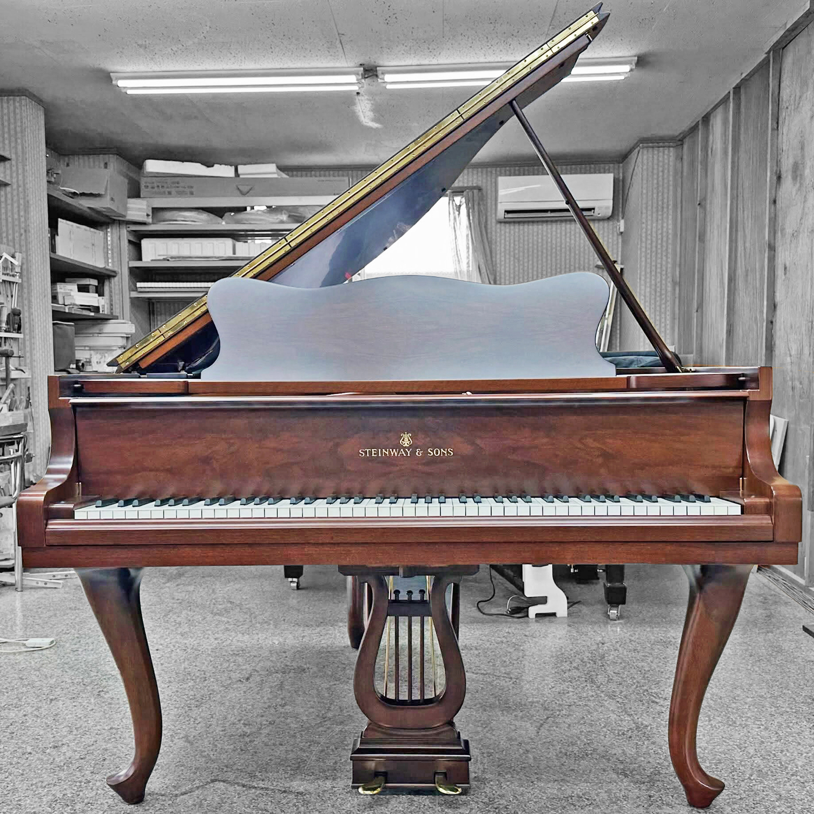 中古スタインウェイS-155 ハンブルク製 価格 象牙鍵盤 再生作業済み 展示 在庫 価格 真和楽器新大阪ピアノ工房 試弾可