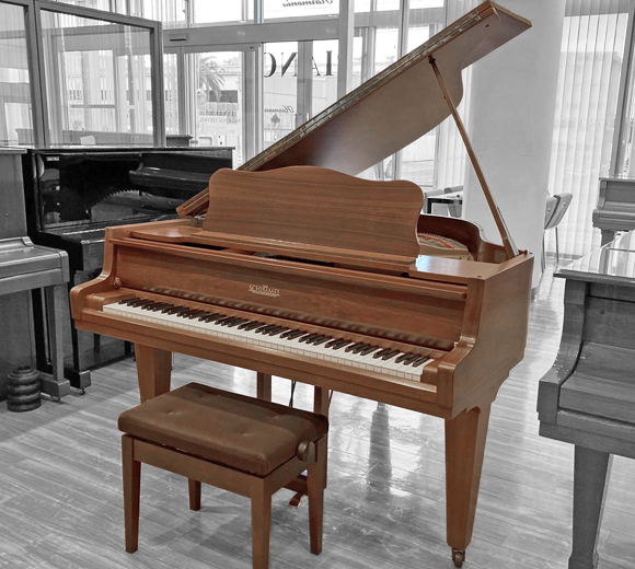 シンメル,schimmel,シンメルグランドピアノ,中古グランドピアノ,木目,販売,展示,価格,小型,試弾,小型グランドピアノ,木目グランドピアノ