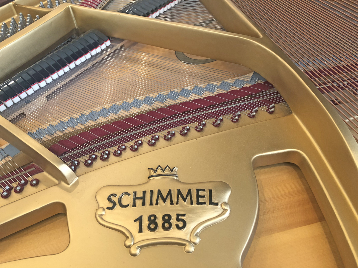 シンメル,schimmel,シンメルグランドピアノ,中古グランドピアノ,木目,販売,展示,価格,小型,試弾,小型グランドピアノ,木目グランドピアノ