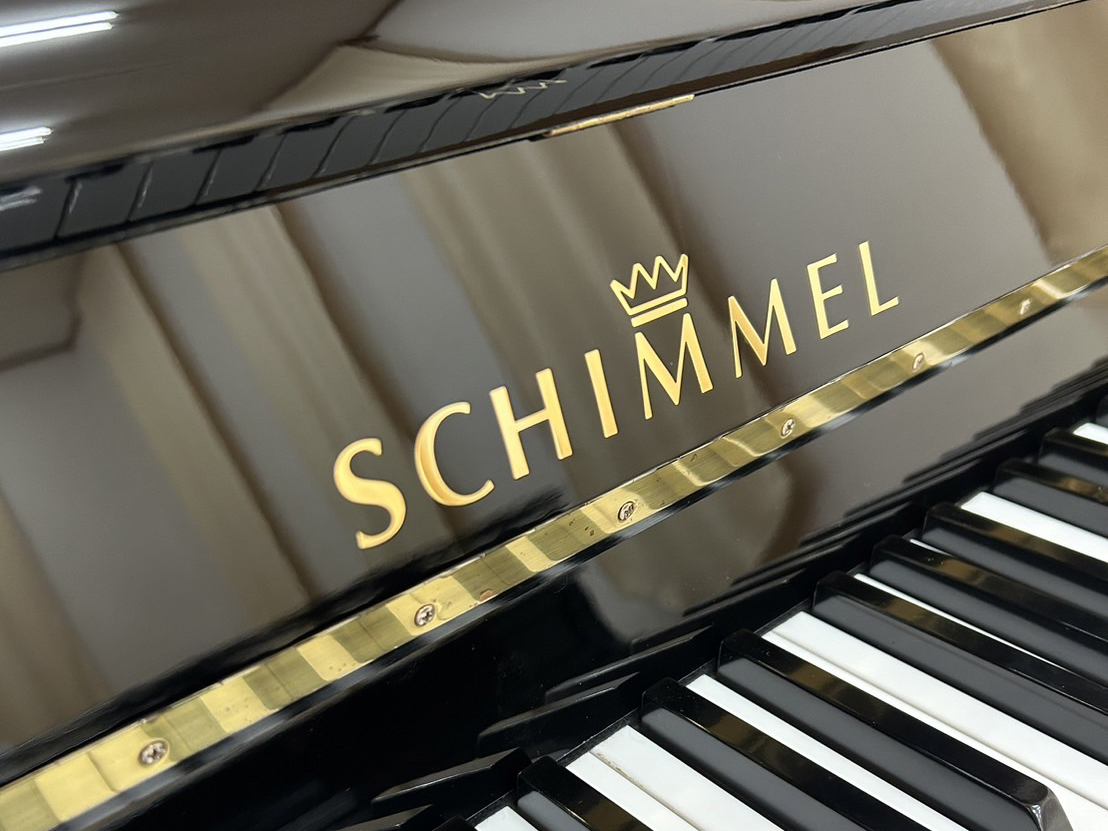 中古シンメル（schimmel）小型アップライトピアノ112/10T