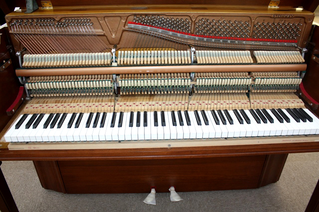 スタインウェイ,木目,アップライト,中古,価格,展示,試弾,販売,steinway