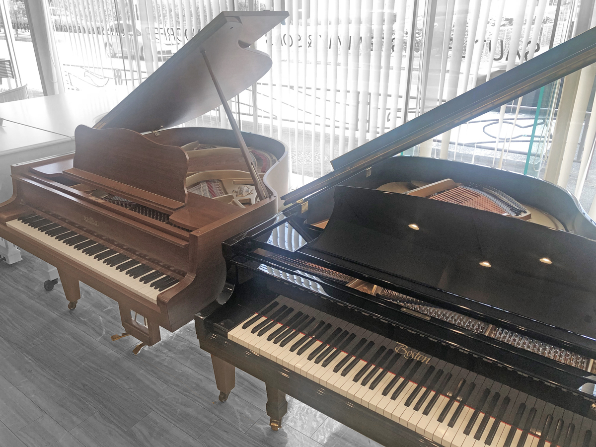 シンメル,schimmel,シンメルグランドピアノ,中古グランドピアノ,木目,販売,展示,価格,小型,試弾,小型グランドピアノ,木目グランドピアノ