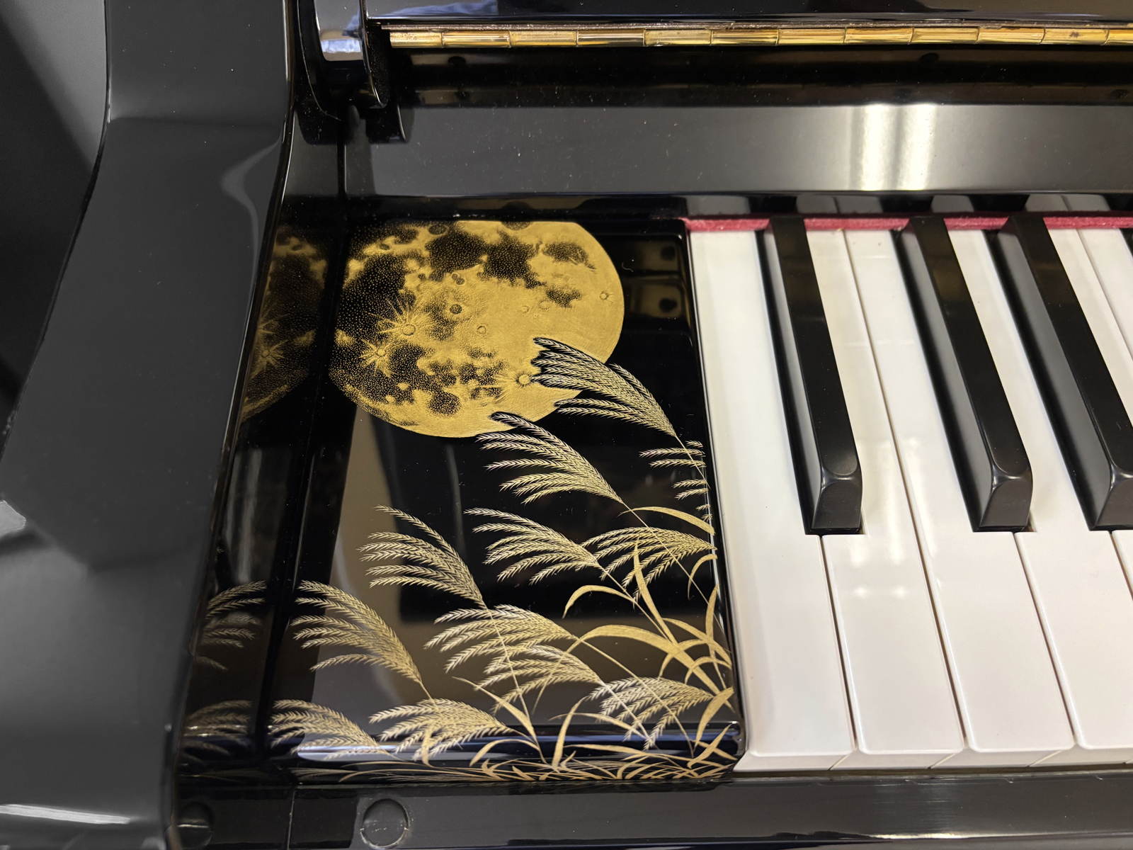 ヤマハアップライトピアノYU30日本伝統工芸沈金モデル,愛知県犬山市ヤマハ真和楽器