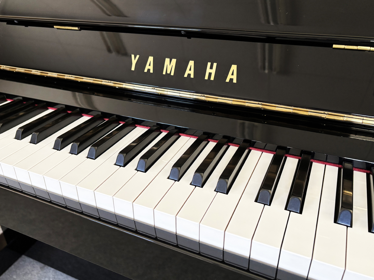 中古ヤマハアップライトピアノYM10|ヤマハピアノ|中古ヤマハピアノ|アップライトピアノ|展示|ショールーム|愛知|名古屋|岐阜|試弾