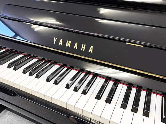 中古ヤマハピアノYU1